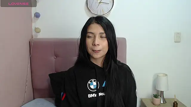 gabriela paris online show from 11/20/25, 06:14