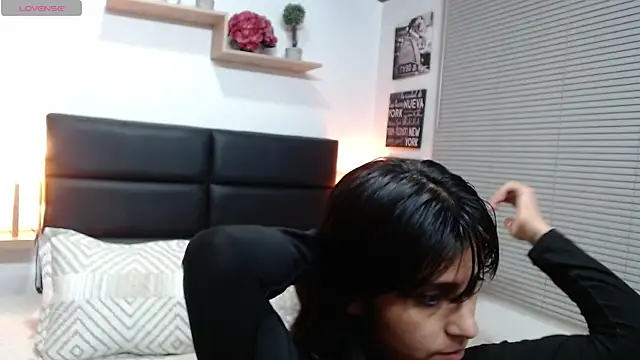 scarlett and justin online show from 10/11/25, 03:18