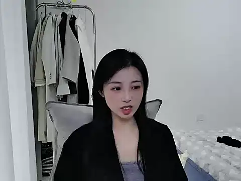 Mien-MM online show from 10/17/25, 04:49