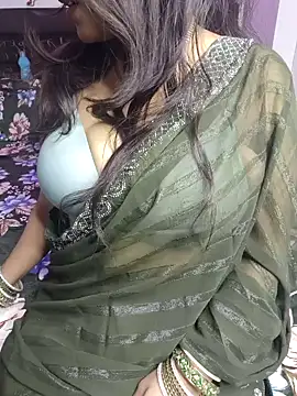 Hey Jully online show from 12/01/25, 05:41