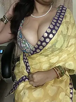 Hey Jully online show from 11/11/25, 04:51