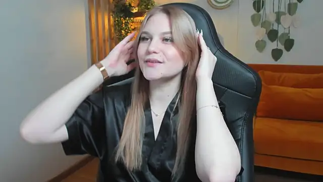 AriaWell online show from 10/16/25, 06:38