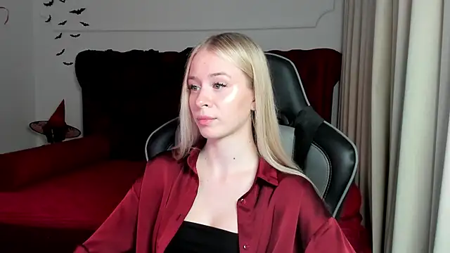 MiaGraces online show from 10/27/25, 06:42