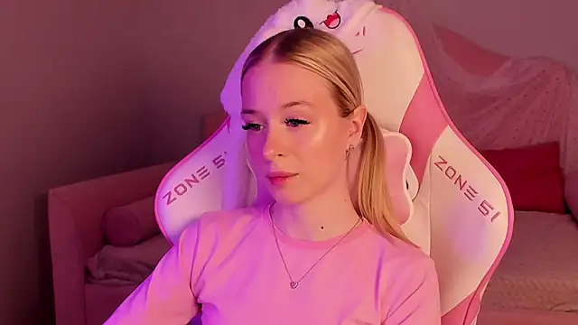 MiaGraces online show from 11/18/25, 05:16