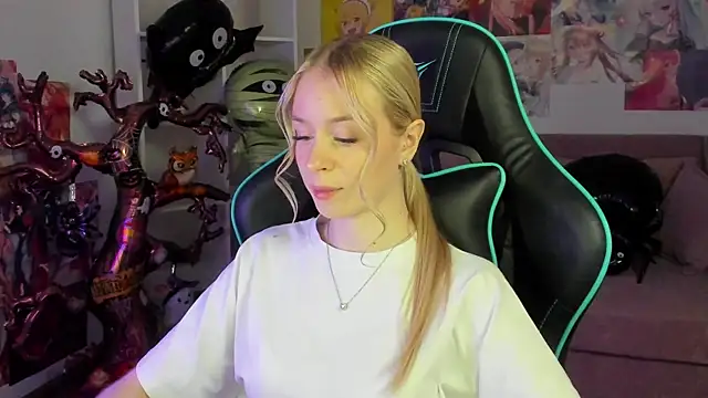 MiaGraces online show from 10/29/25, 06:18