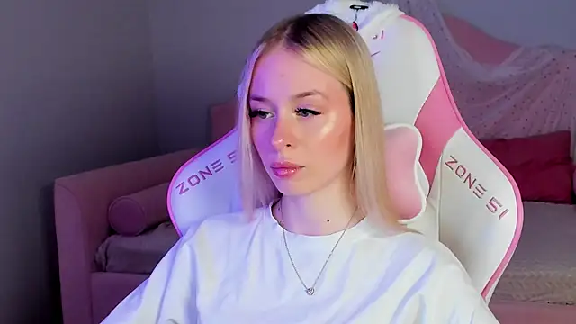 MiaGraces online show from 11/17/25, 05:17