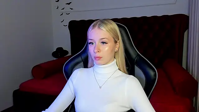 MiaGraces online show from 11/12/25, 05:28