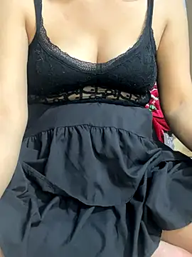 Snapshot of Min-sexy01 chatting on 11/22/25, 05:34 Min-sexy01 online show from 11/22/25, 05:34