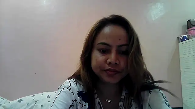 Snapshot of Amarrahlyn chatting on 10/13/25, 10:21 Amarrahlyn online show from 10/13/25, 10:21