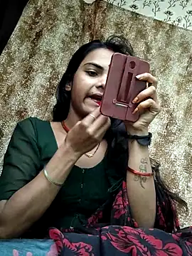 PRACHI-743 online show from 11/06/25, 01:09