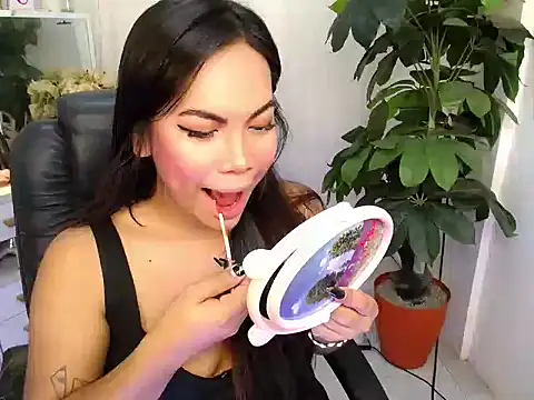 Snapshot of AngelitaDeputouch chatting on 10/25/25, 08:35 AngelitaDeputouch online show from 10/25/25, 08:35