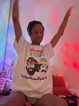 Snapshot of LoveDreaux chatting on 03/04/26, 02:19 LoveDreaux online show from 03/04/26, 02:19