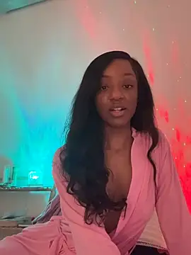 Snapshot of LoveDreaux chatting on 02/03/26, 07:46 LoveDreaux online show from 02/03/26, 07:46