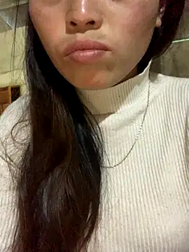 Snapshot of Halyy_xx chatting on 11/08/25, 11:41 Halyy xx online show from 11/08/25, 11:41