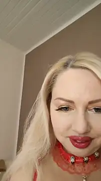 MarinaMargo online show from 11/23/25, 10:14