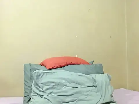 Snapshot of champaigncork chatting on 04/11/26, 08:45 champaigncork online show from 04/11/26, 08:45