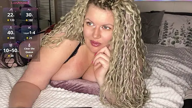 Nivika online show from 09/21/25, 11:21