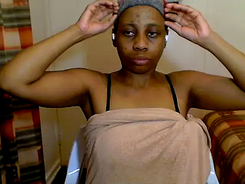 Bustygoddess2525 online show from 10/06/25, 07:58