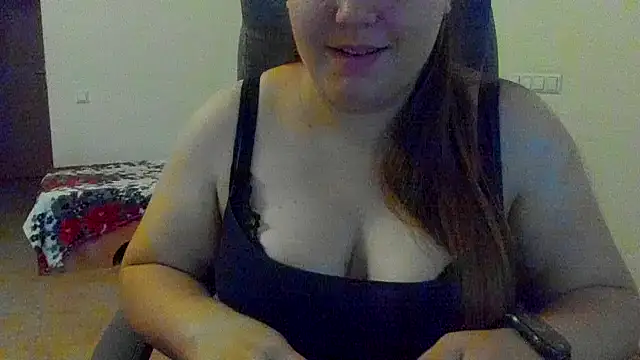 Snapshot of Liza-Mendez chatting on 10/08/25, 05:20 Liza-Mendez online show from 10/08/25, 05:20