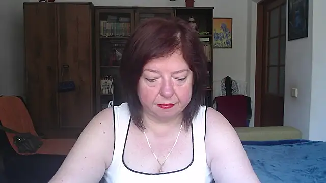 Snapshot of Violet_Pulse chatting on 07/16/26, 08:44 Violet Pulse online show from 07/16/26, 08:44