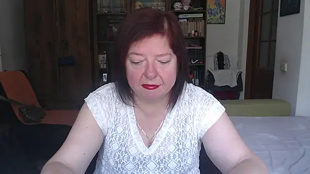 Snapshot of Violet_Pulse chatting on 07/17/26, 08:22 Violet Pulse online show from 07/17/26, 08:22