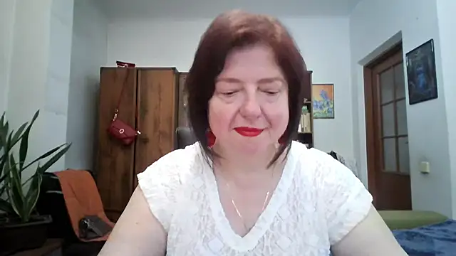 Snapshot of Violet_Pulse chatting on 06/11/26, 12:35 Violet Pulse online show from 06/11/26, 12:35