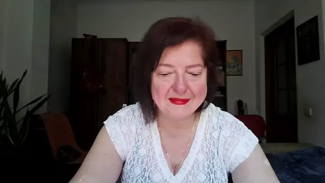 Snapshot of Violet_Pulse chatting on 06/16/26, 06:57 Violet Pulse online show from 06/16/26, 06:57