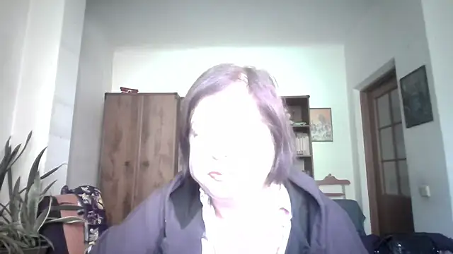 Snapshot of Violet_Pulse chatting on 10/03/25, 11:56 Violet Pulse online show from 10/03/25, 11:56