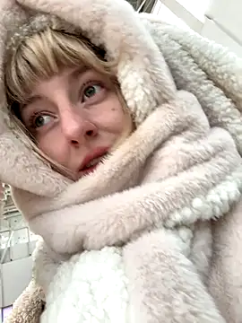 RonnieKiss online show from 11/04/25, 06:28