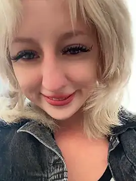 RonnieKiss online show from 04/10/26, 06:31