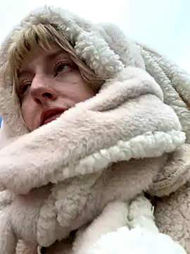 RonnieKiss online show from 10/28/25, 06:23