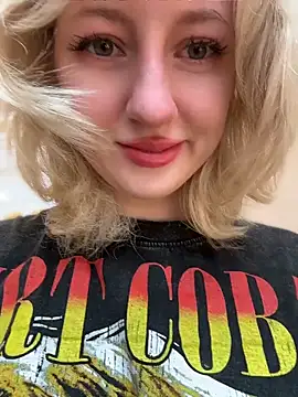 RonnieKiss online show from 04/26/26, 02:20