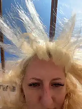 RonnieKiss online show from 02/05/26, 07:37