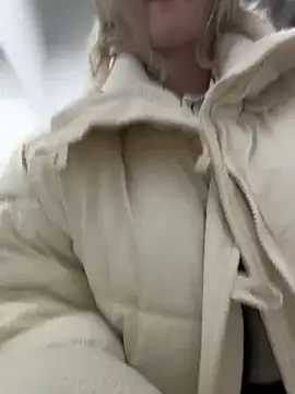 RonnieKiss online show from 04/15/26, 08:53