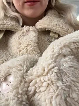 RonnieKiss online show from 10/24/25, 03:16