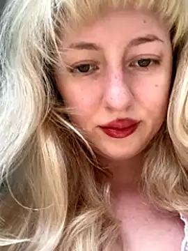 RonnieKiss online show from 12/15/25, 03:56