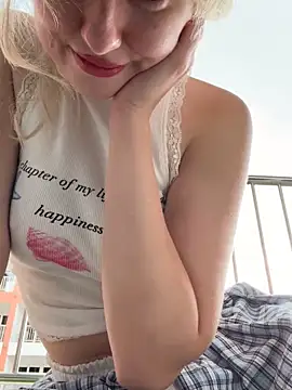 RonnieKiss online show from 12/05/25, 06:01