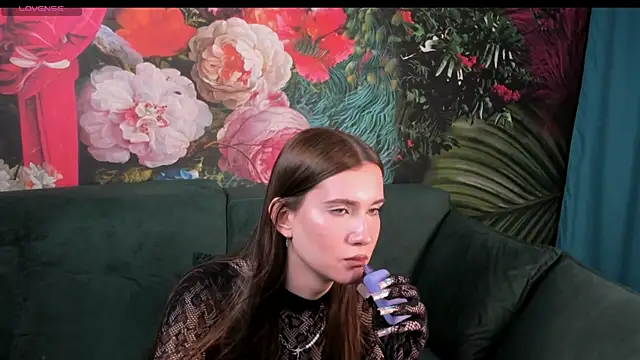 babyy gloria online show from 10/19/25, 12:08
