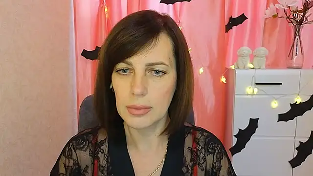 Snapshot of VikaSoul chatting on 10/30/25, 10:35 VikaSoul online show from 10/30/25, 10:35