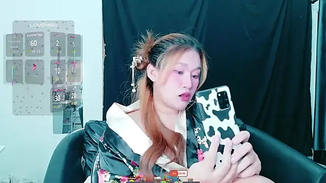 Lalacream12 online show from 05/12/26, 07:20