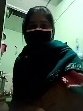 Cute-Charvii online show from 01/11/26, 02:18