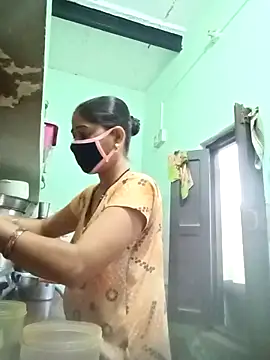 Cute-Charvii online show from 04/20/26, 12:57