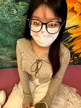 AZ37866 online show from 09/30/25, 02:17