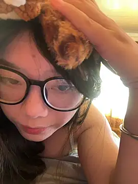 AZ37866 online show from 10/14/25, 01:50