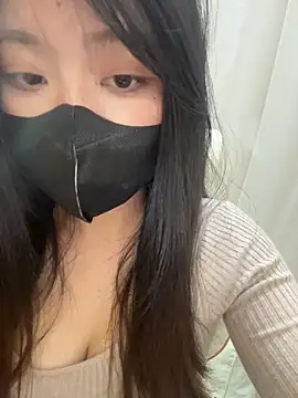 Snapshot of AZ37866 chatting on 12/21/25, 02:30 AZ37866 online show from 12/21/25, 02:30