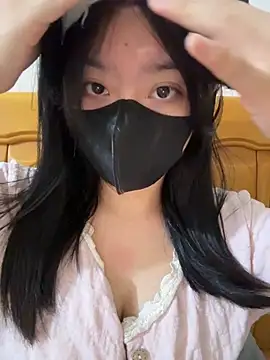 Snapshot of AZ37866 chatting on 02/06/26, 02:57 AZ37866 online show from 02/06/26, 02:57