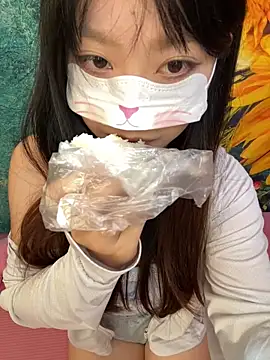 AZ37866 online show from 10/02/25, 02:04