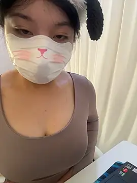 AZ37866 online show from 11/06/25, 01:53