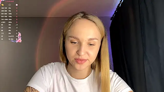 TanekaBoitel online show from 09/23/25, 11:28