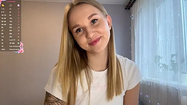 TanekaBoitel online show from 12/02/25, 11:23